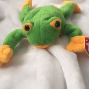 Ty Beanie Baby Frog "Smoochy" 1997